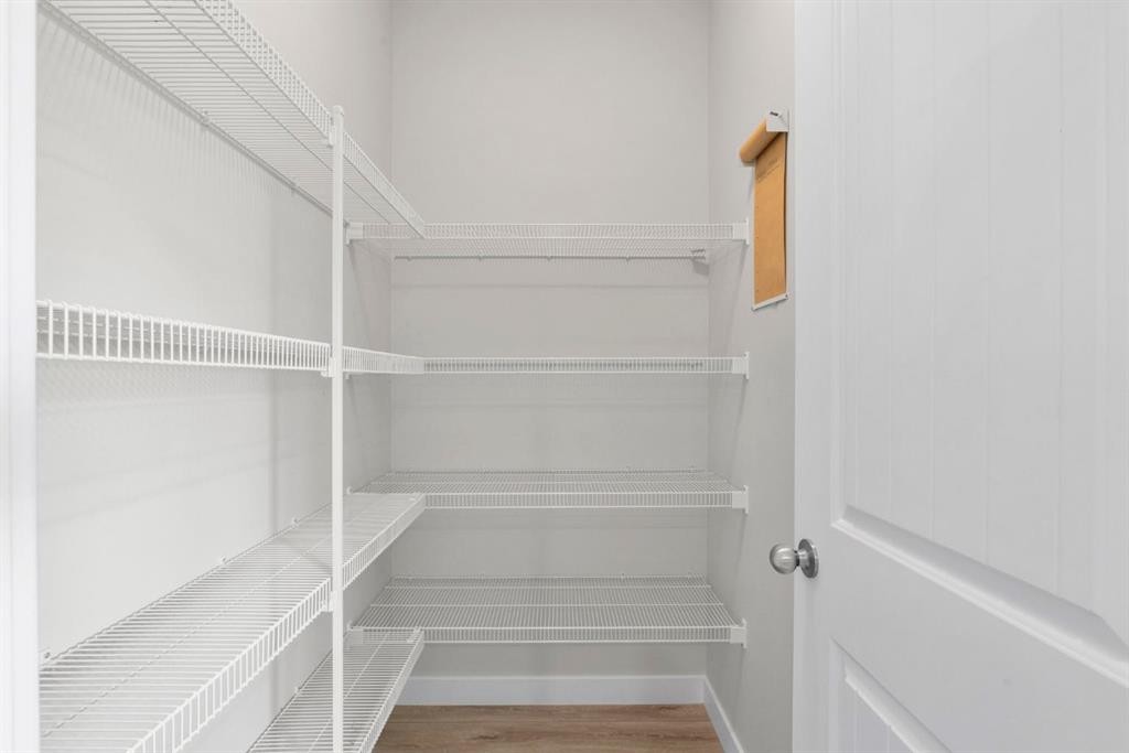 115 Wolf Willow Boulevard Se, Calgary, AB - Indoor With Storage