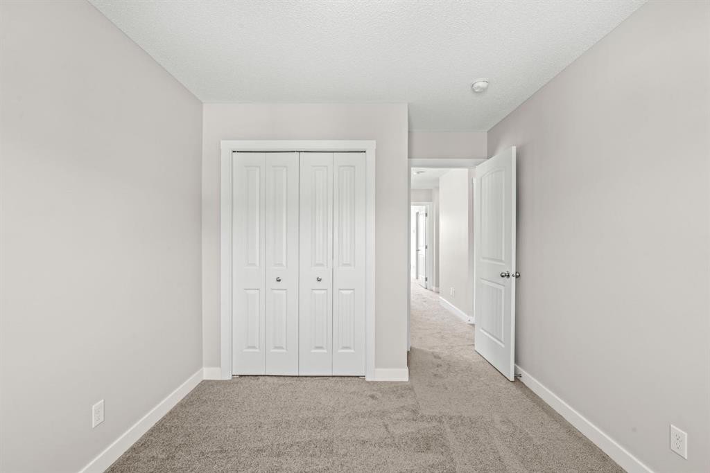 115 Wolf Willow Boulevard Se, Calgary, AB - Indoor