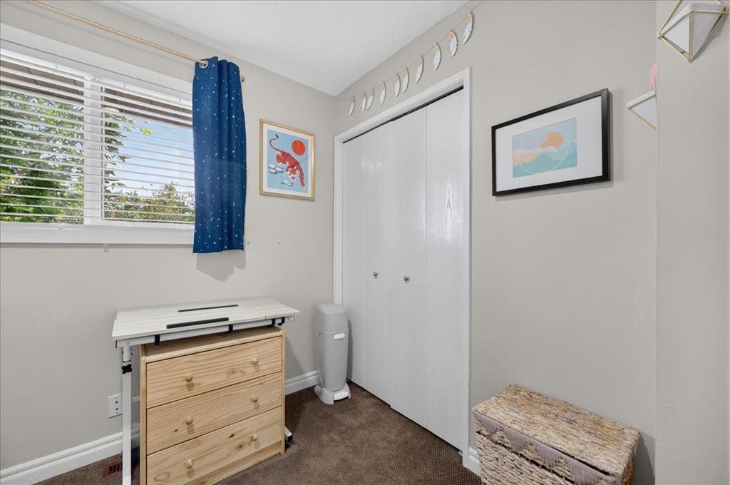 57 Beacham Way Nw, Calgary, AB - Indoor