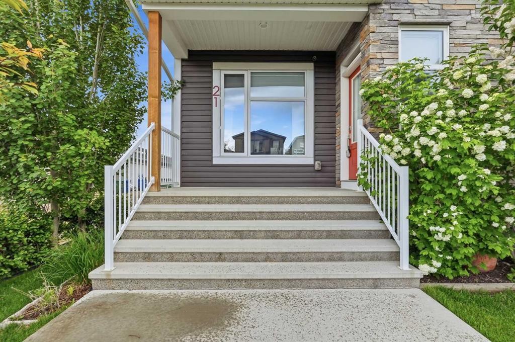 21 Howse Street Ne, Calgary, AB - Outdoor