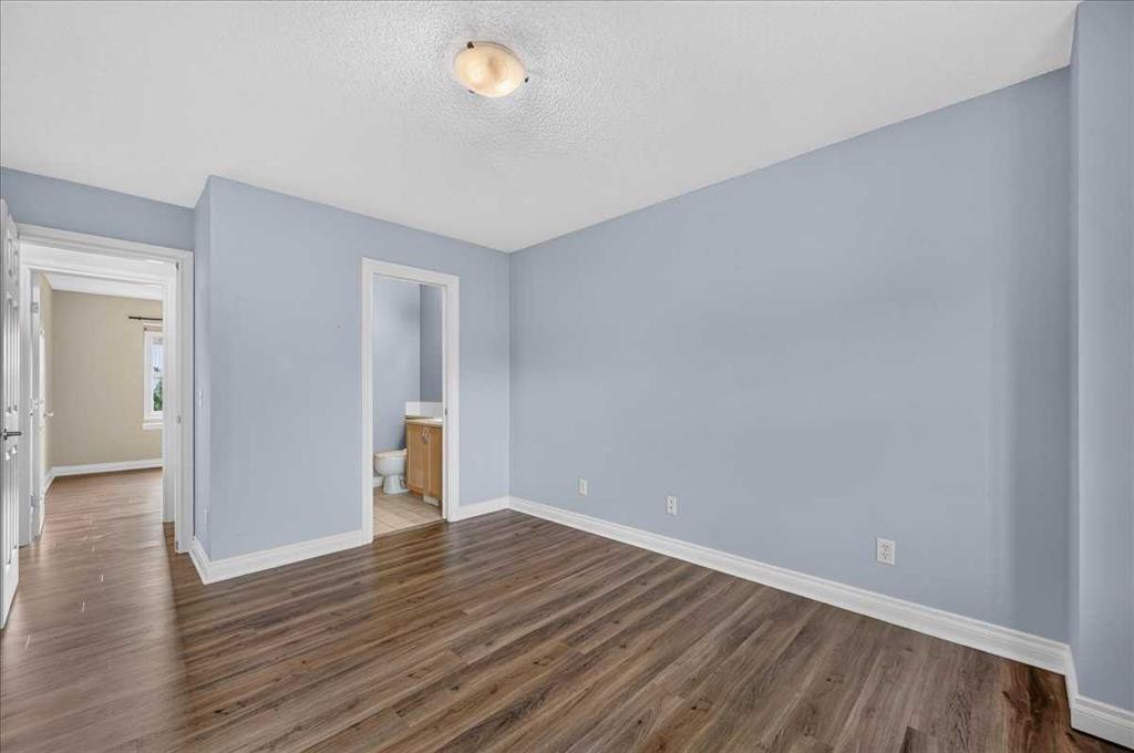 86 Cedarwood Lane Sw, Calgary, AB