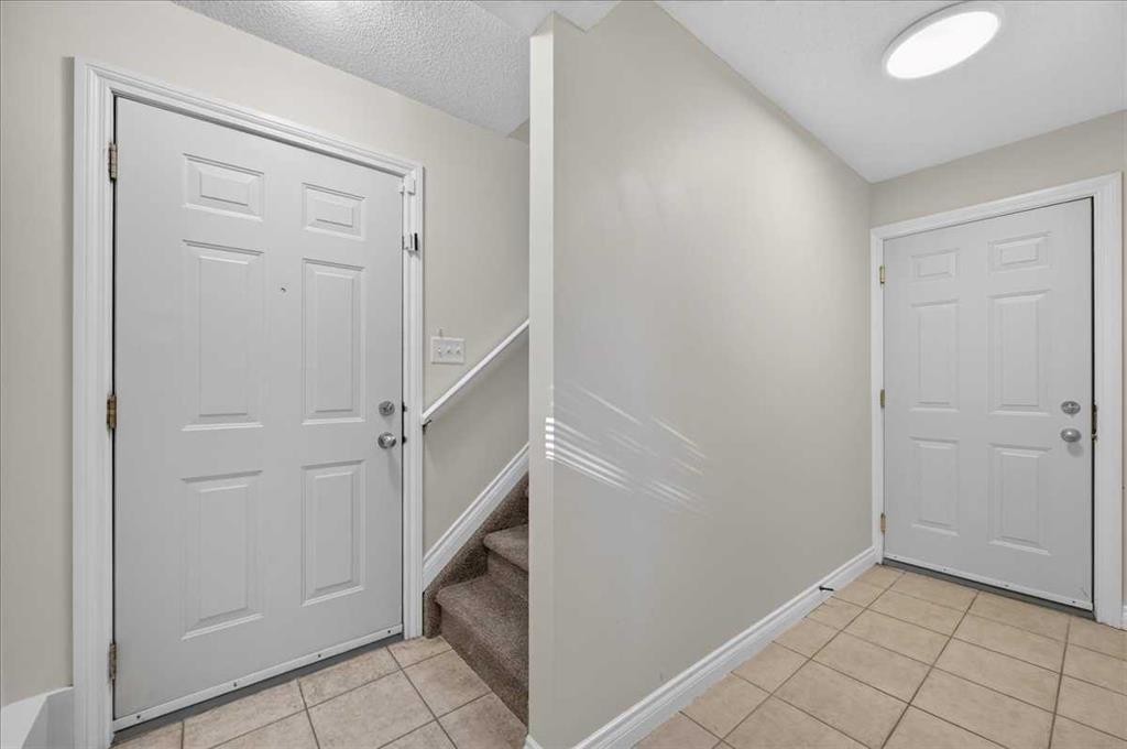86 Cedarwood Lane Sw, Calgary, AB