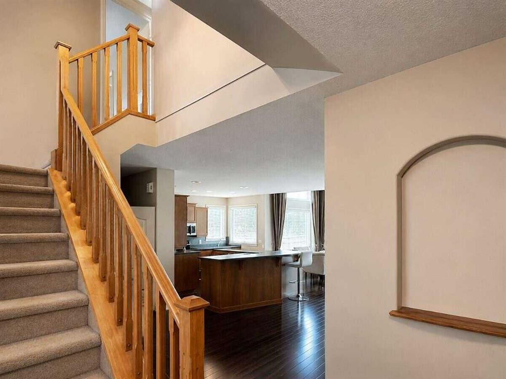 188 Everwillow Park Sw, Calgary, AB - Indoor Photo Showing Other Room