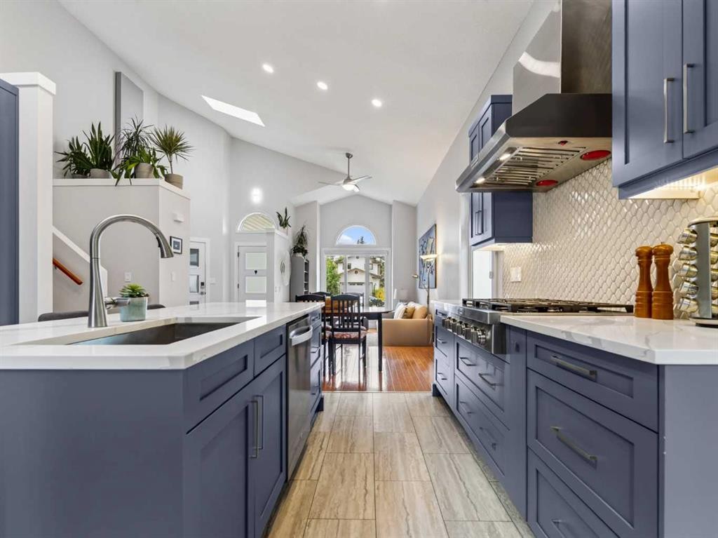 115 Wood Valley Court Sw, Calgary, AB - Indoor Photo Showing Kitchen With Upgraded Kitchen