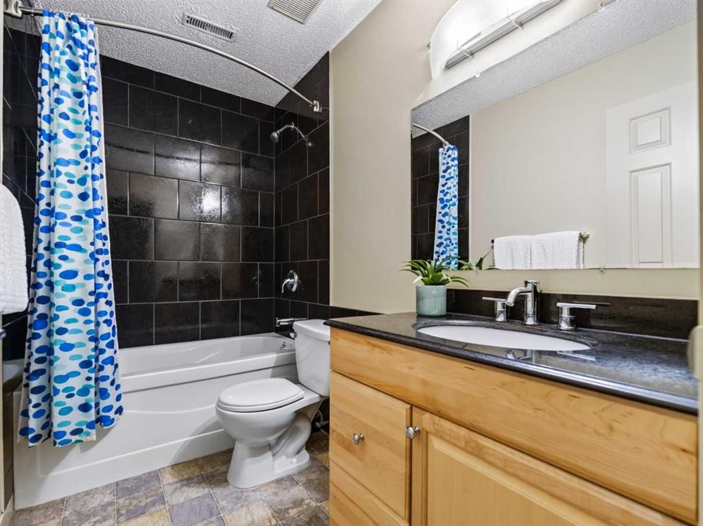 115 Wood Valley Court Sw, Calgary, AB - Indoor Photo Showing Bathroom