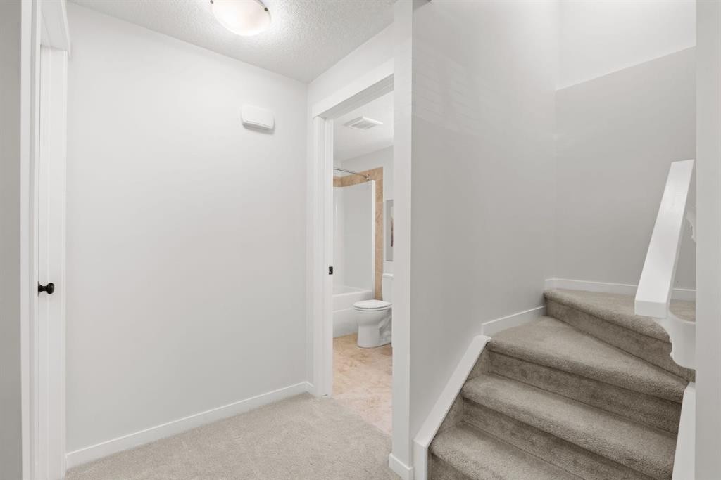 45 Willow Green Way, Cochrane, AB - Indoor Photo Showing Other Room