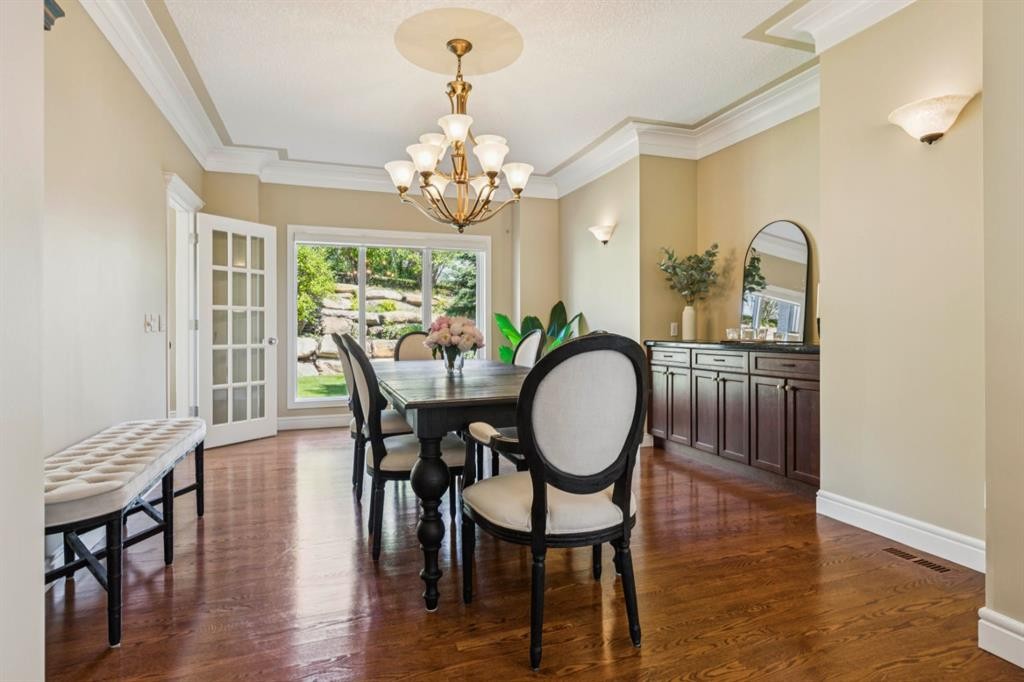 174 Sienna Hills Drive Sw, Calgary, AB - Indoor Photo Showing Dining Room