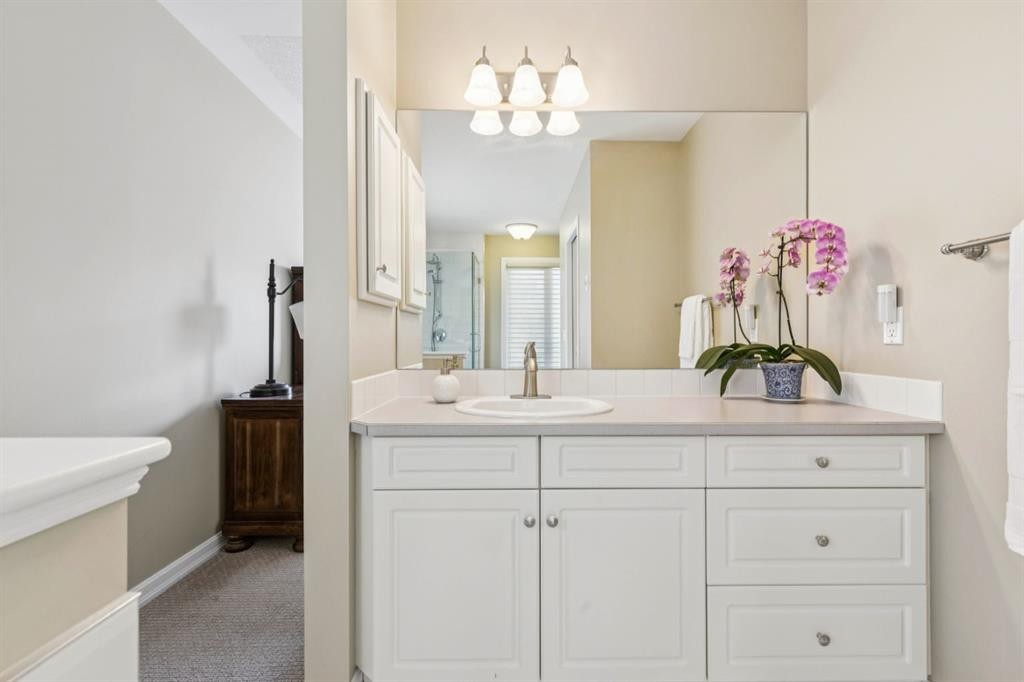 174 Sienna Hills Drive Sw, Calgary, AB - Indoor Photo Showing Bathroom