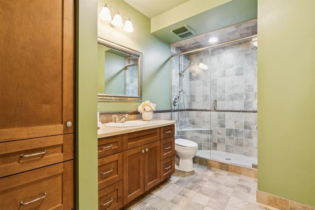 174 Sienna Hills Drive Sw, Calgary, AB - Indoor Photo Showing Bathroom