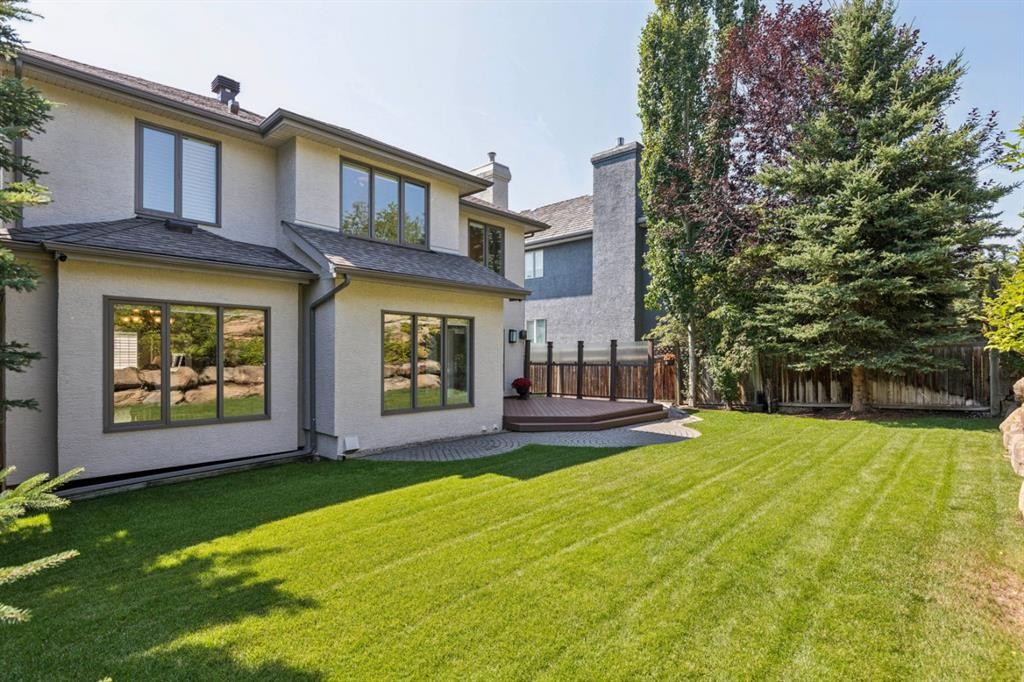 174 Sienna Hills Drive Sw, Calgary, AB - Outdoor