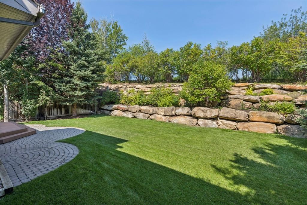 174 Sienna Hills Drive Sw, Calgary, AB - Outdoor