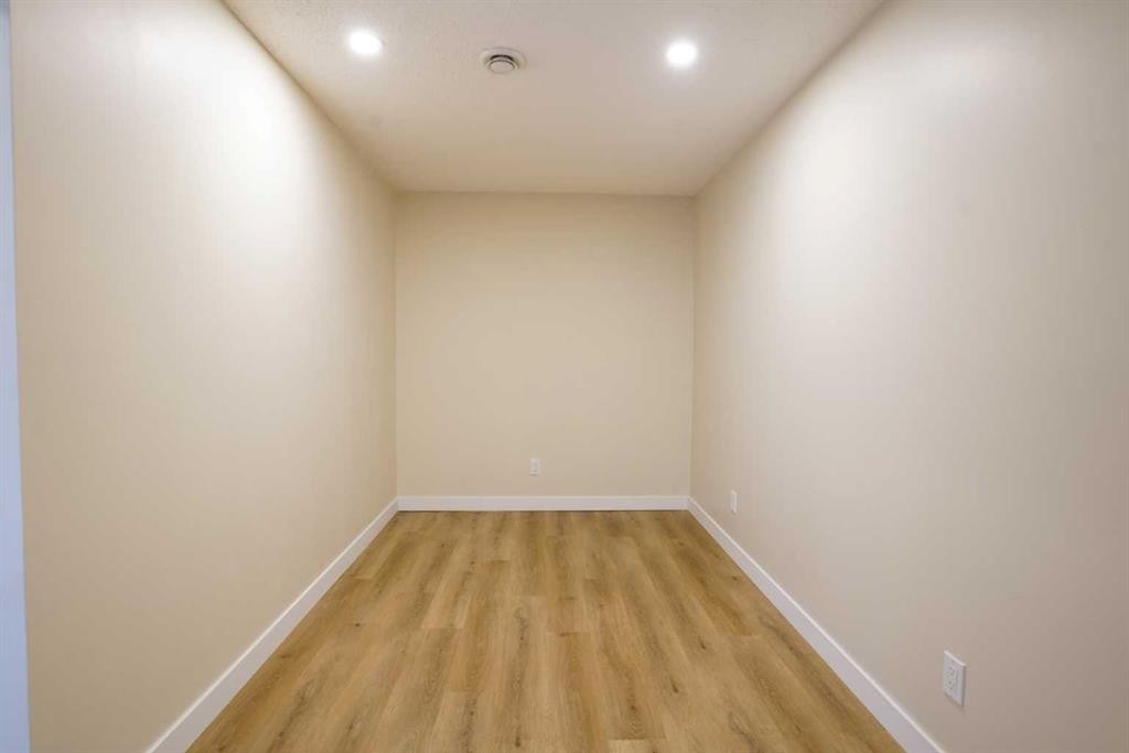 149 Walden Parade Se, Calgary, AB - Indoor Photo Showing Other Room