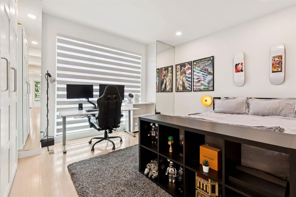 424 Aspen Meadows Hill Sw, Calgary, AB - Indoor Photo Showing Office