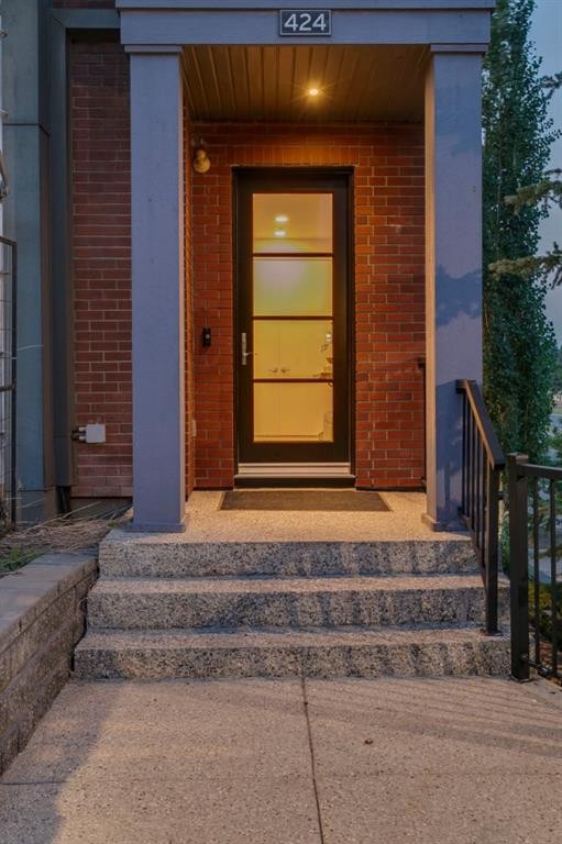 424 Aspen Meadows Hill Sw, Calgary, AB - Outdoor With Exterior