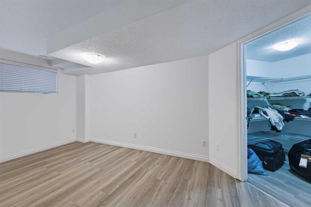 8245 Saddlebrook Drive Ne, Calgary, AB - Indoor