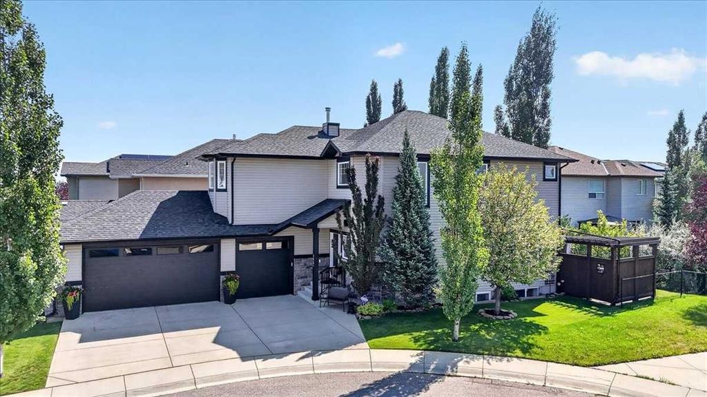 122 Royal Birkdale Crescent Nw, Calgary, AB - Outdoor
