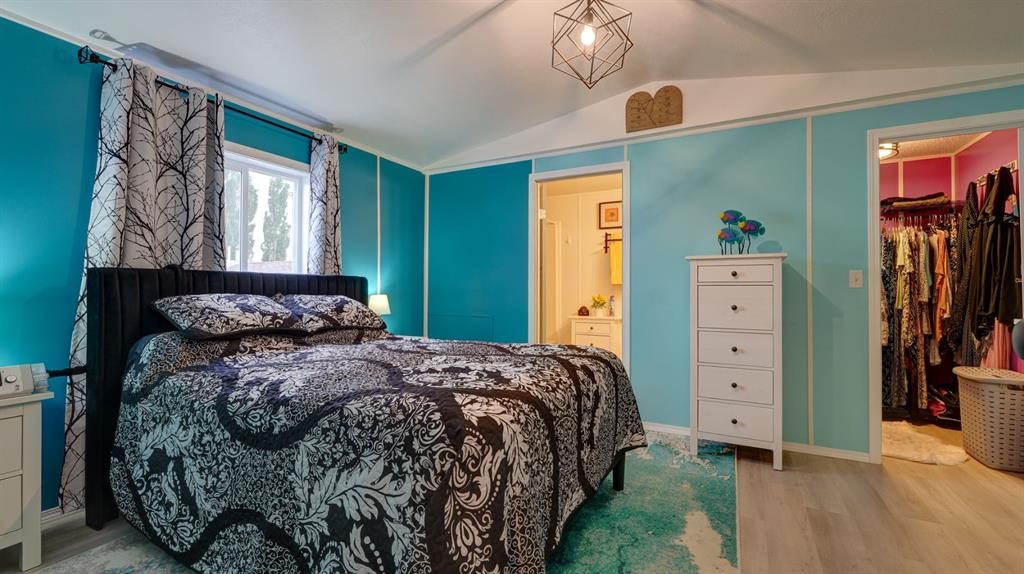 25 Westover Crescent West, Claresholm, AB - Indoor Photo Showing Bedroom