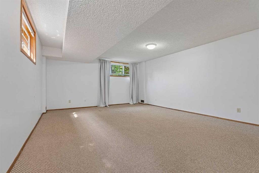 205 15 Avenue Ne, Calgary, AB