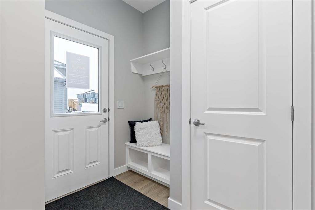 943 Legacy Circle Se, Calgary, AB - Indoor Photo Showing Other Room