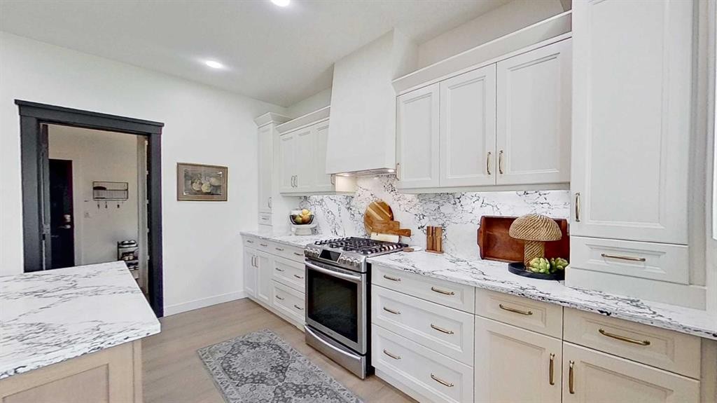 107 Auburn Sound Cove Se, Calgary, AB - Indoor Photo Showing Kitchen With Upgraded Kitchen