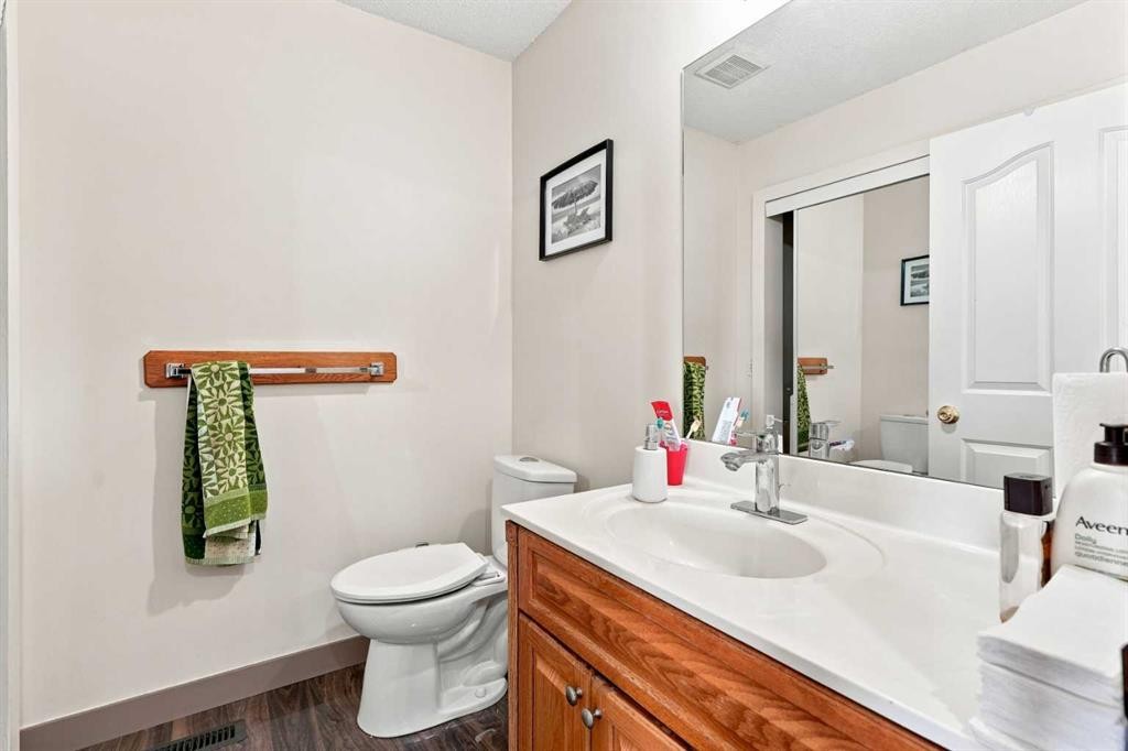 55 Anaheim Crescent Ne, Calgary, AB