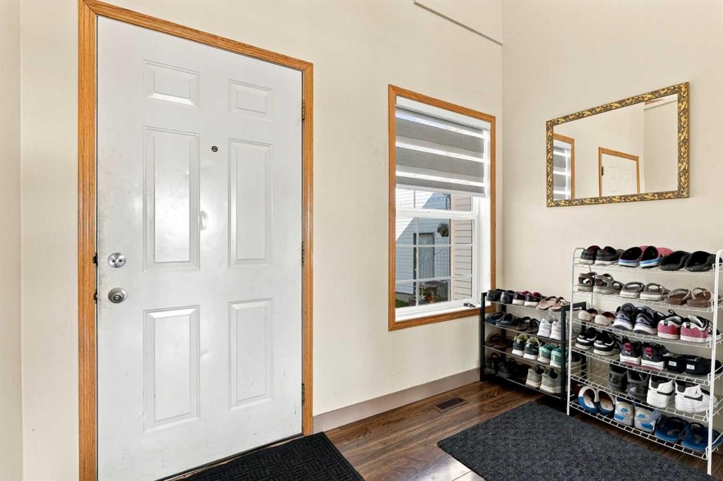 55 Anaheim Crescent Ne, Calgary, AB