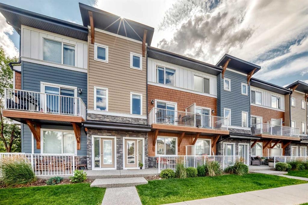 2-111 Rainbow Falls Gate, Chestermere, AB