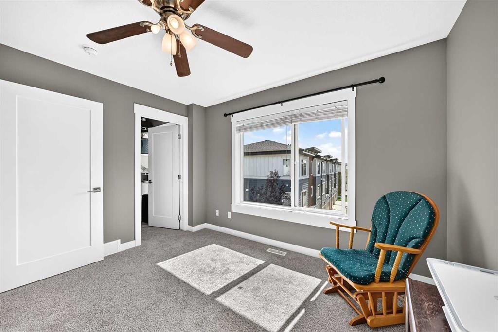 2-111 Rainbow Falls Gate, Chestermere, AB