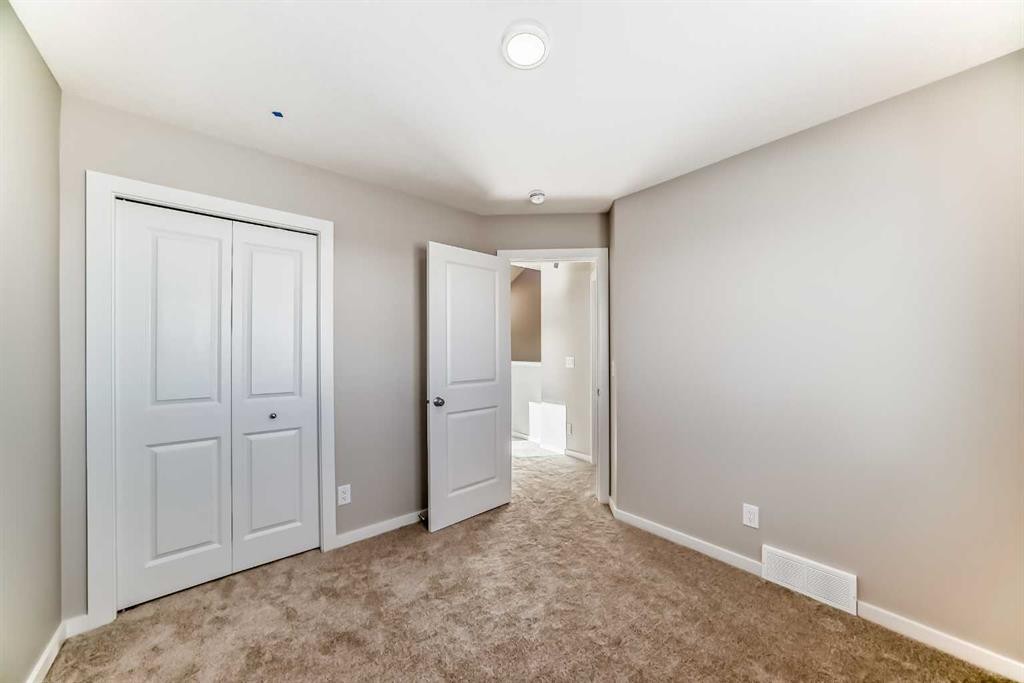 608 Sora Boulevard Se, Calgary, AB