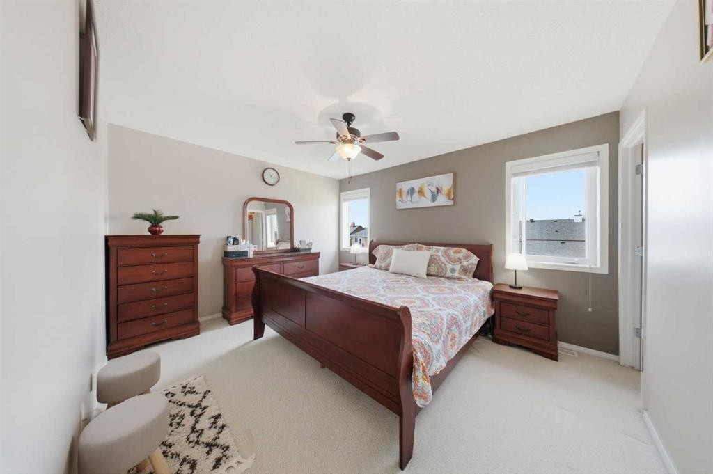 19 Martha'S Meadow Close Ne, Calgary, AB - Indoor Photo Showing Bedroom