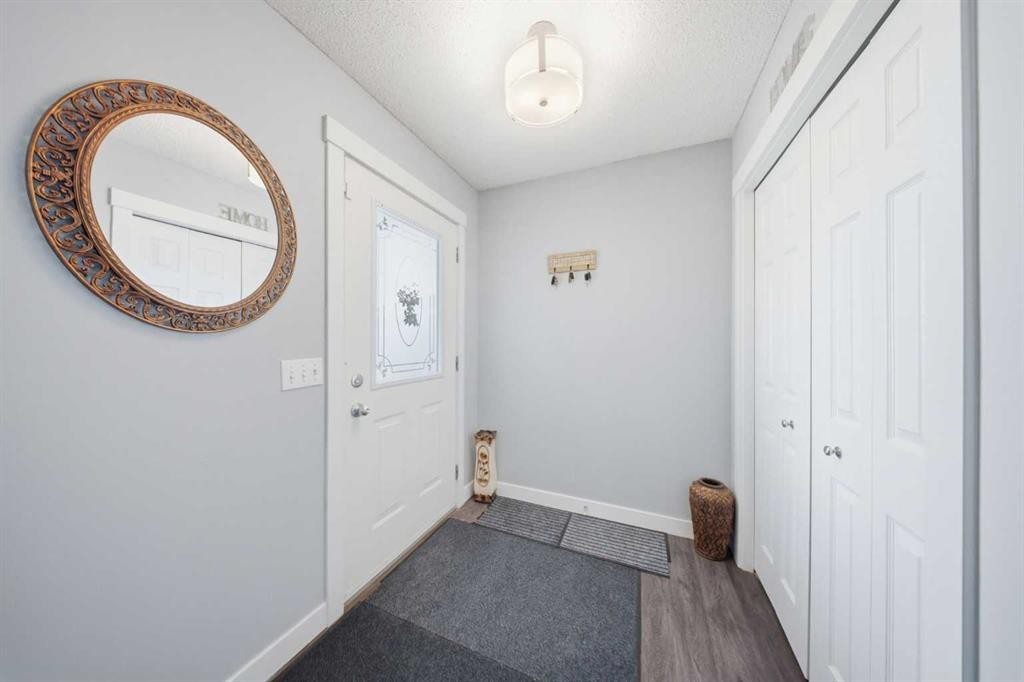 19 Martha'S Meadow Close Ne, Calgary, AB - Indoor Photo Showing Other Room