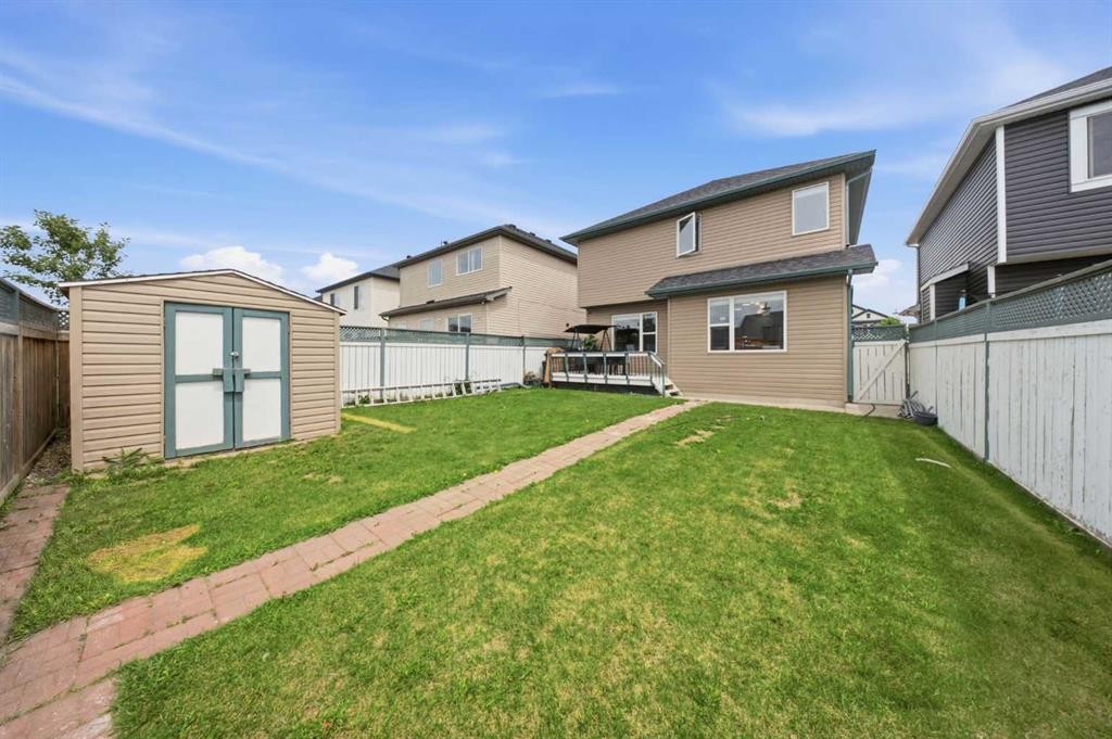 19 Martha'S Meadow Close Ne, Calgary, AB - Outdoor With Exterior