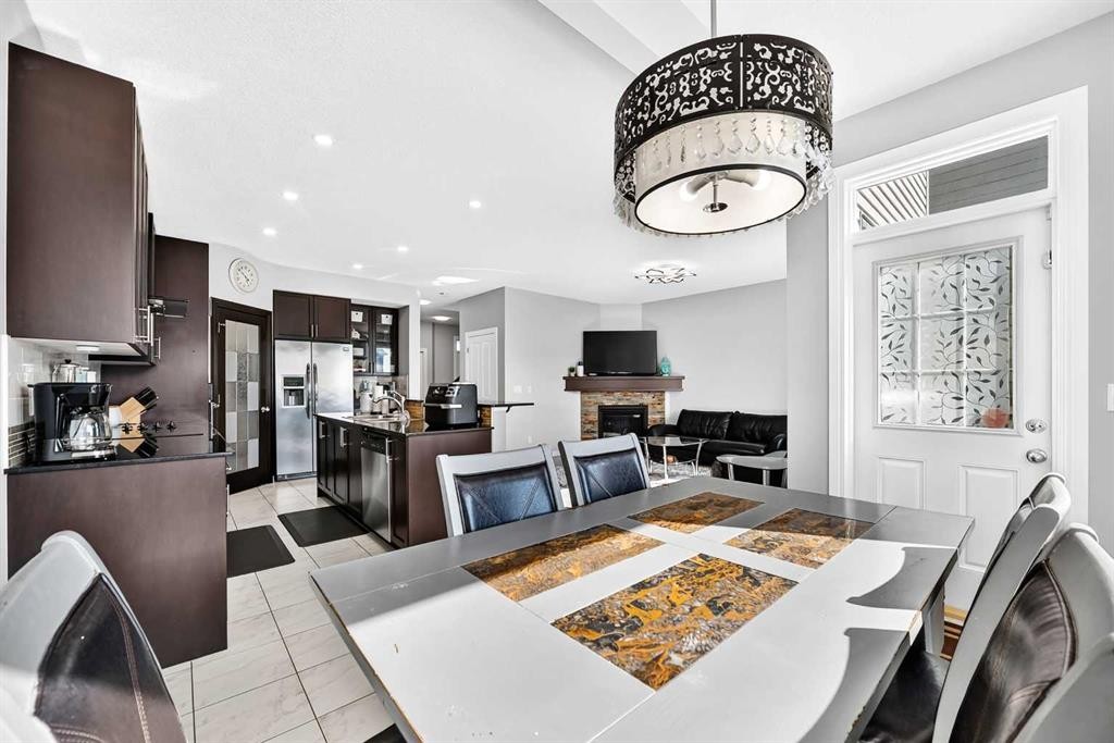 8 Skyview Point Terrace Ne, Calgary, AB - Indoor Photo Showing Dining Room