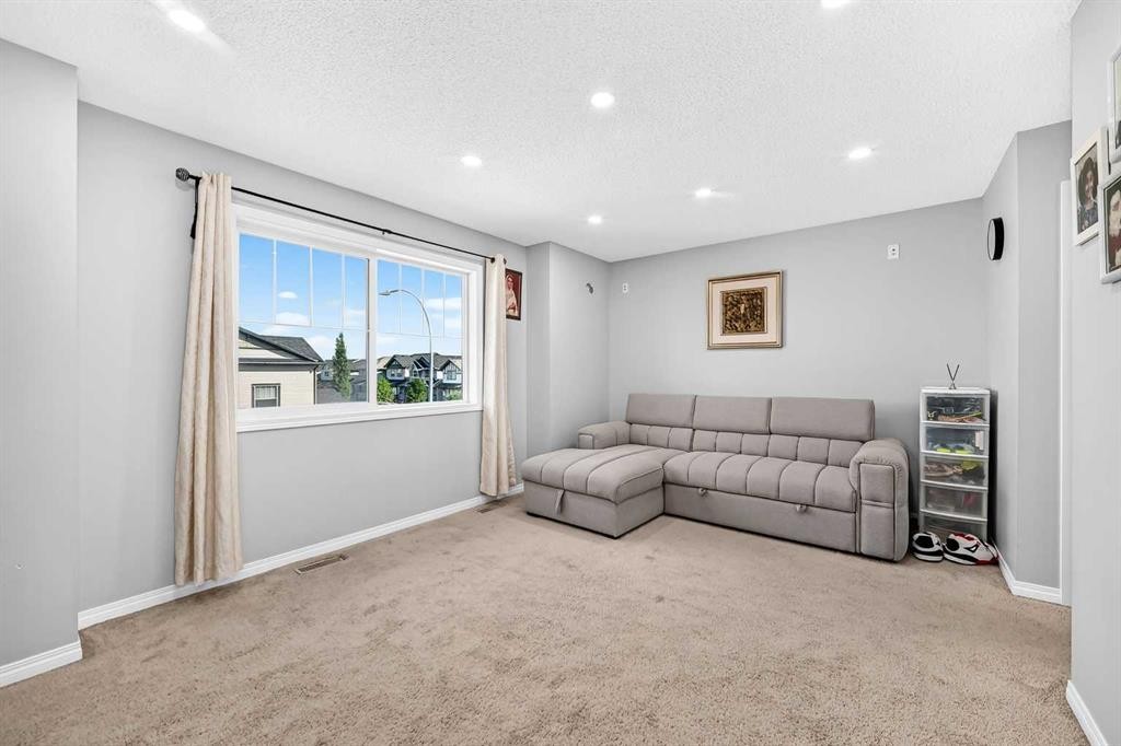 8 Skyview Point Terrace Ne, Calgary, AB - Indoor