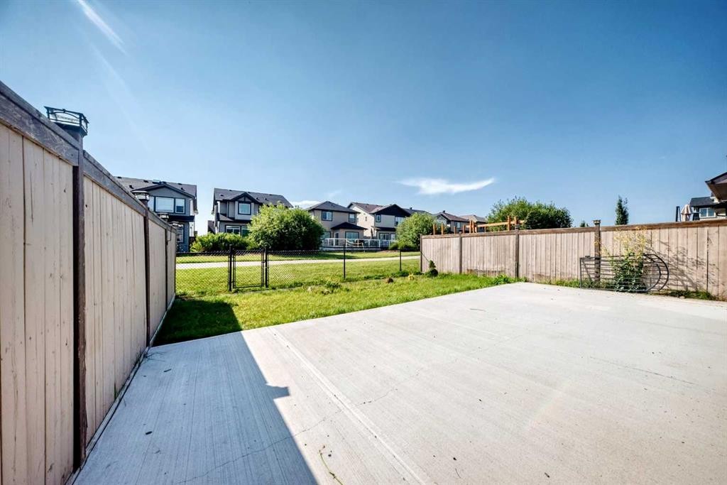 8 Skyview Point Terrace Ne, Calgary, AB - Outdoor