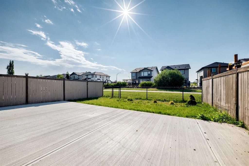 8 Skyview Point Terrace Ne, Calgary, AB - Outdoor