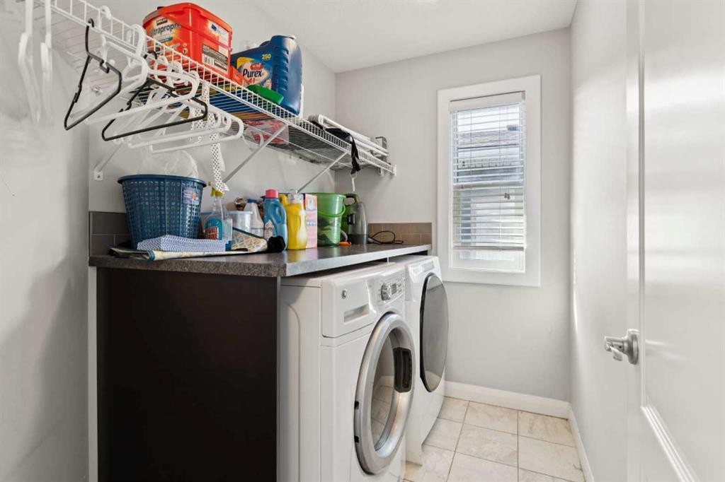 215 Redstone Heights Ne, Calgary, AB - Indoor Photo Showing Laundry Room