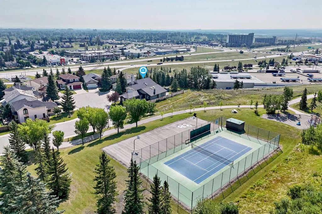 2917 Signal Hill Heights Sw, Calgary, AB - Outdoor With View