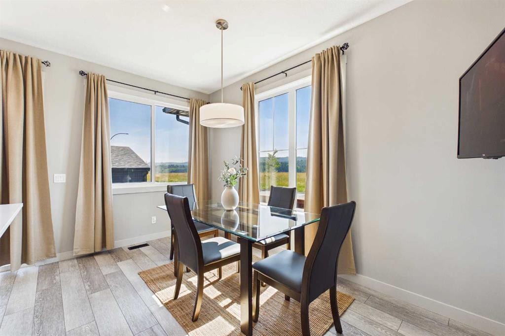 182 Rowley Gate Nw, Calgary, AB - Indoor Photo Showing Dining Room