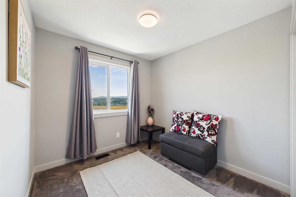 182 Rowley Gate Nw, Calgary, AB - Indoor