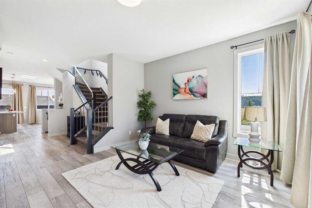 182 Rowley Gate Nw, Calgary, AB - Indoor Photo Showing Living Room