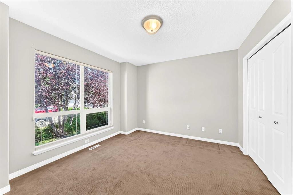 35 Arbour Vista Way Nw, Calgary, AB - Indoor Photo Showing Other Room