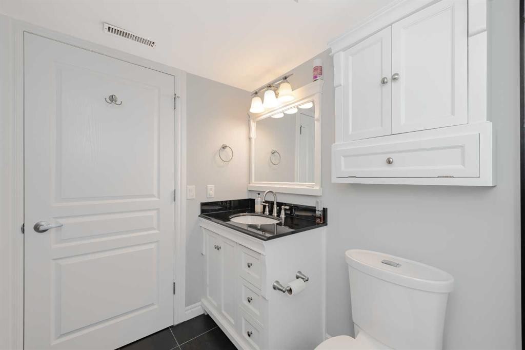 135 Kincora Drive Nw, Calgary, AB - Indoor Photo Showing Bathroom