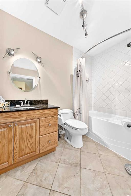 4008 46 Street Sw, Calgary, AB - Indoor Photo Showing Bathroom
