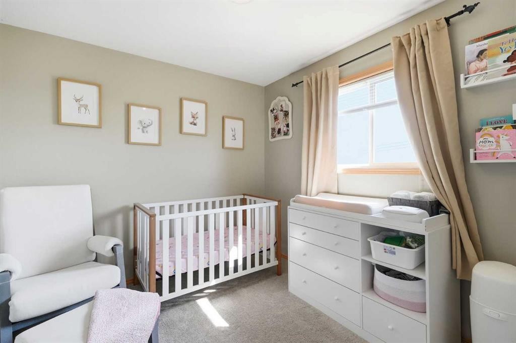 138 Somerglen Common Sw, Calgary, AB - Indoor Photo Showing Bedroom
