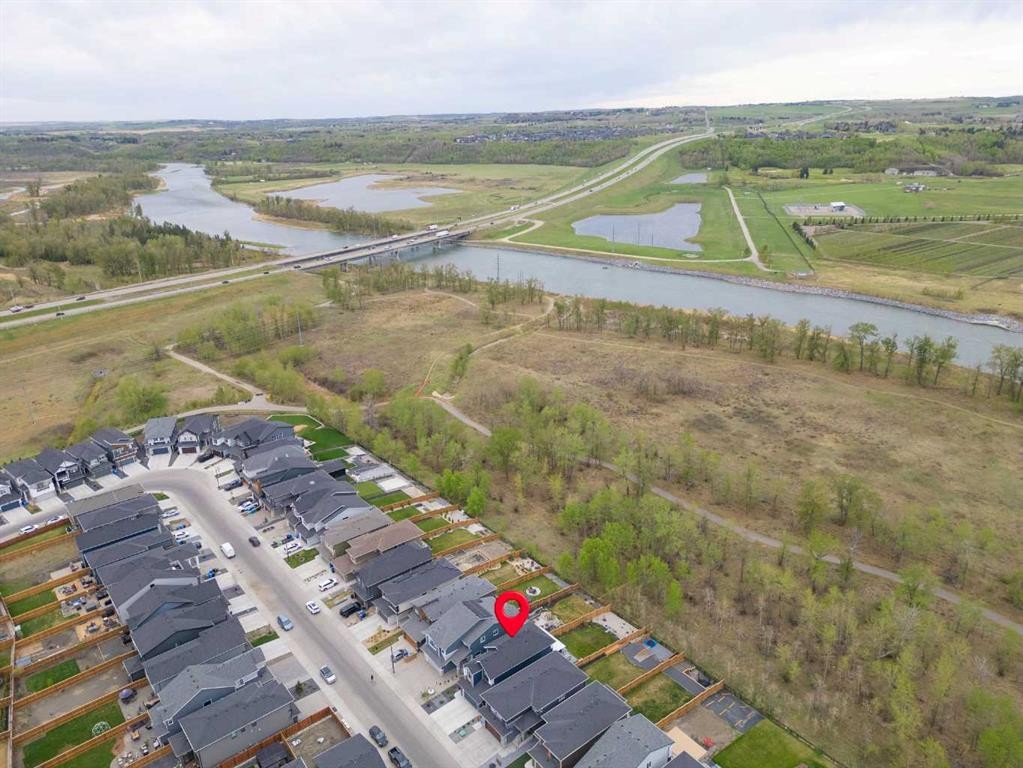 500 Cranbrook Gardens Se, Calgary, AB - Outdoor With View