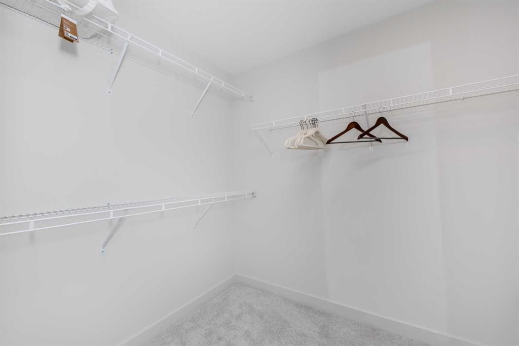 124 Heritage Boulevard, Cochrane, AB - Indoor With Storage