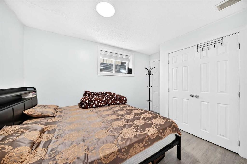 218 Saddlefield Place Ne, Calgary, AB - Indoor Photo Showing Bedroom
