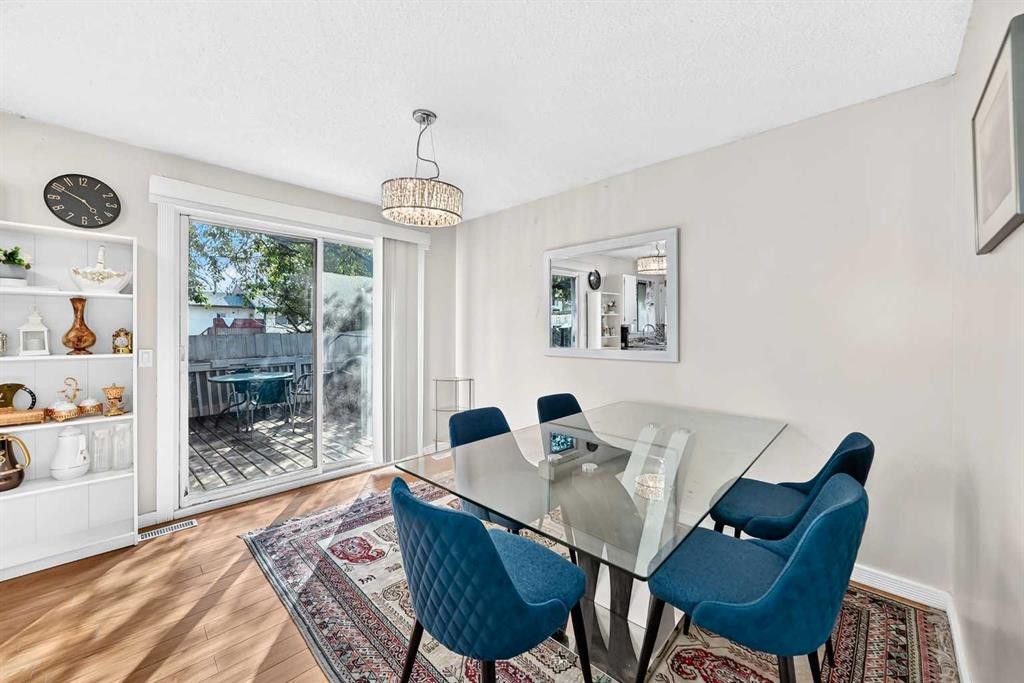 617 Whitewood Road Ne, Calgary, AB - Indoor