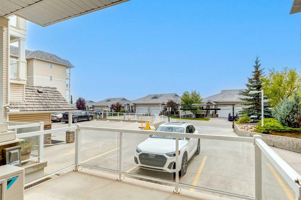 132-500 Rocky Vista Gardens Nw, Calgary, AB - Outdoor